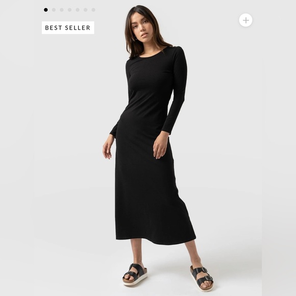 Saint + Sofia Dresses & Skirts - NWT SAINT + SOFIA Runway Maxi Dress in Black XL